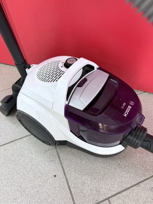 Пылесос Bosch GS-10