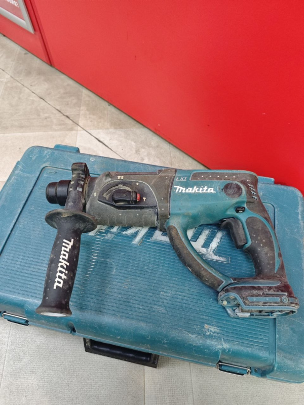Перфоратор Makita DHR202 LXT