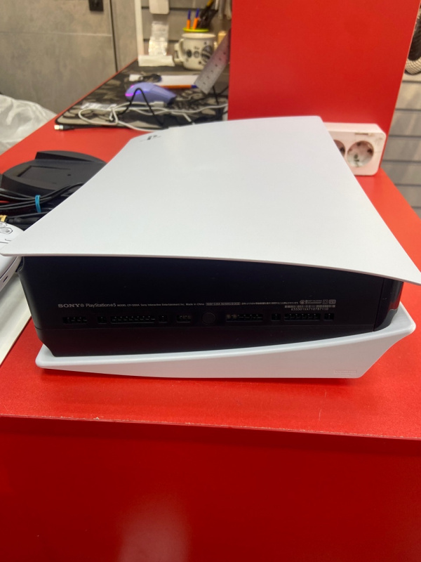 Игровая приставка Sony ps5 с дисководом