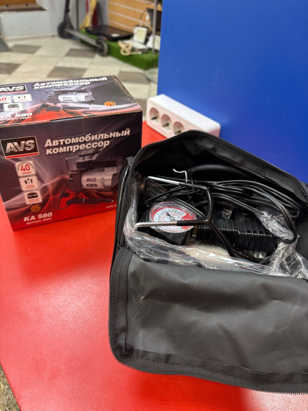 Автомобильный компрессор AVS КА 580