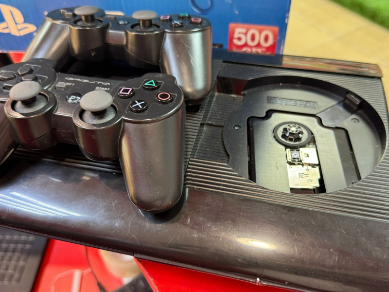 Игровая приставка Sony PS3 Super Slim