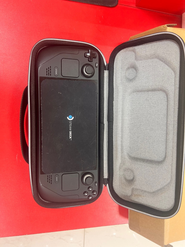 Игровая приставка Valve LCD 512GB