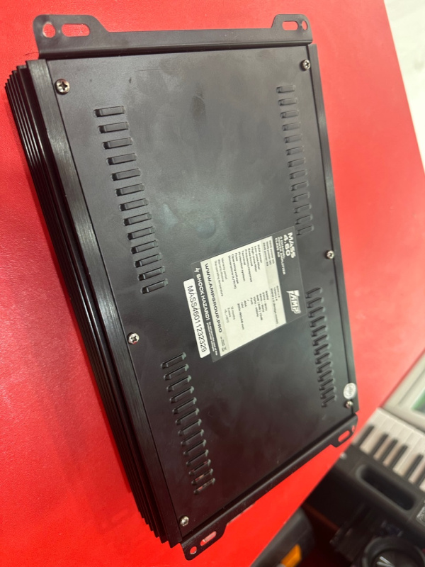 Авто усилитель  Усилитель AMP MASS 4.60