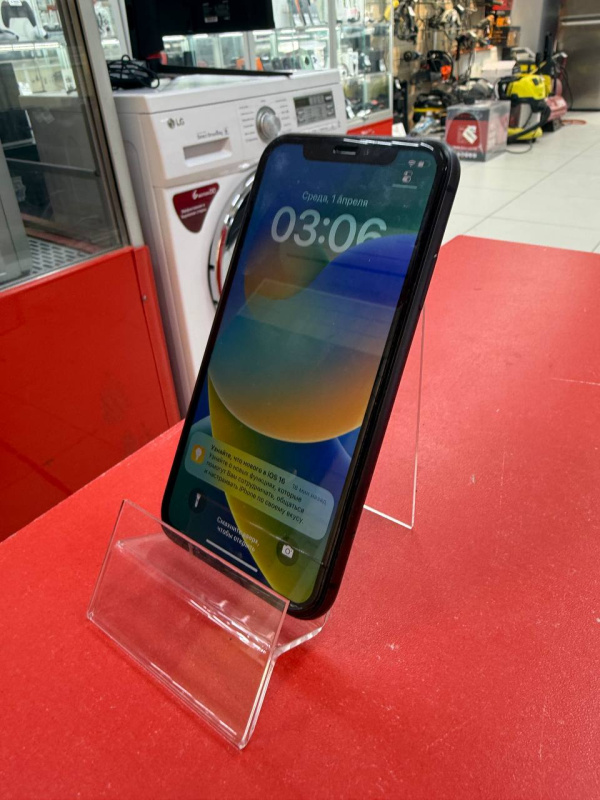 Мобильный телефон Apple iPhone 11