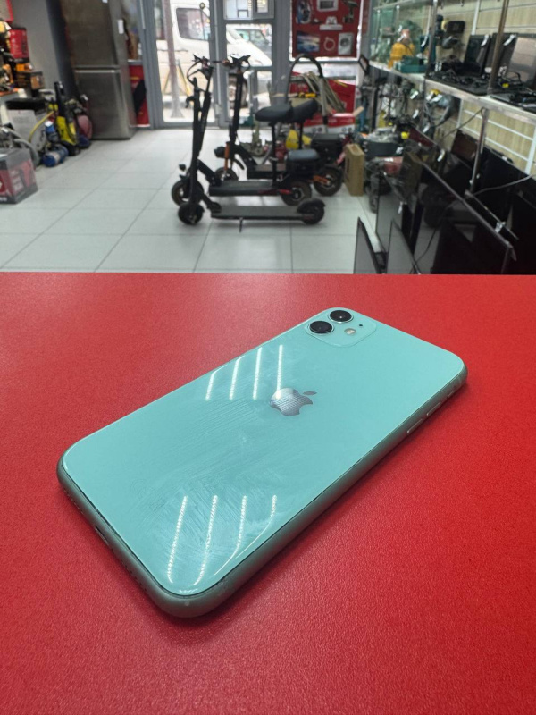 Мобильный телефон Apple iPhone 11